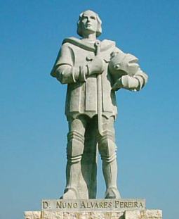 Estatua de Nuno Alvares Pereira no castelo de Ourem (Portugal)